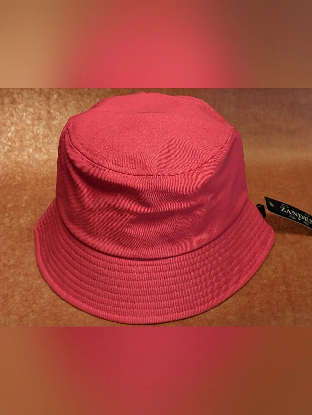 Zanden youth bucket